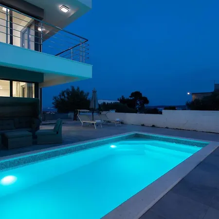 Luxury Marion *